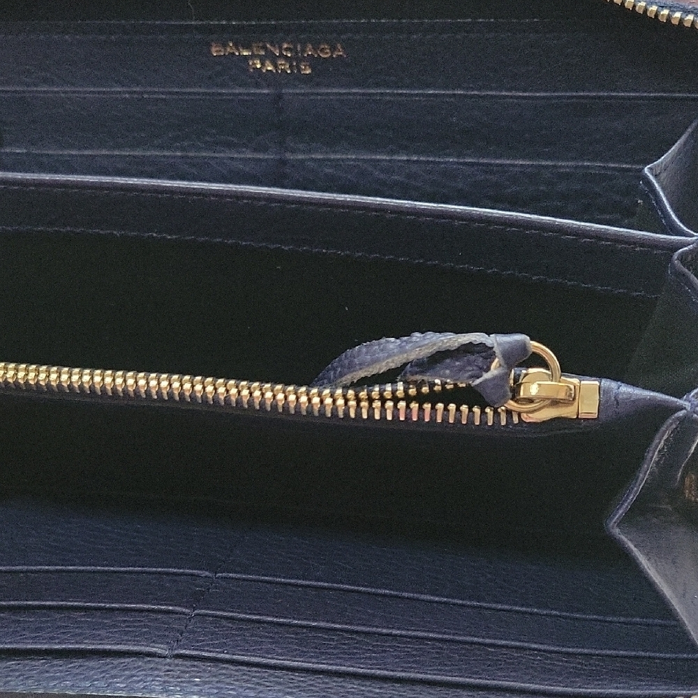 Balenciaga Black Wallet with Gold Accent - Picture 3 of 6
